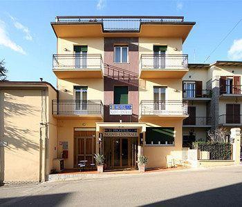 Il Centrale Cortona Exterior foto